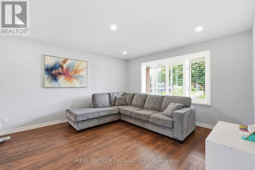 60 Ebydale Drive — photo 8 of 40