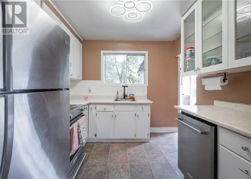 4 Campbell Street, Onaping, photo 8