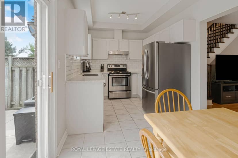 9 Brookstone Court — photo 8 of 22