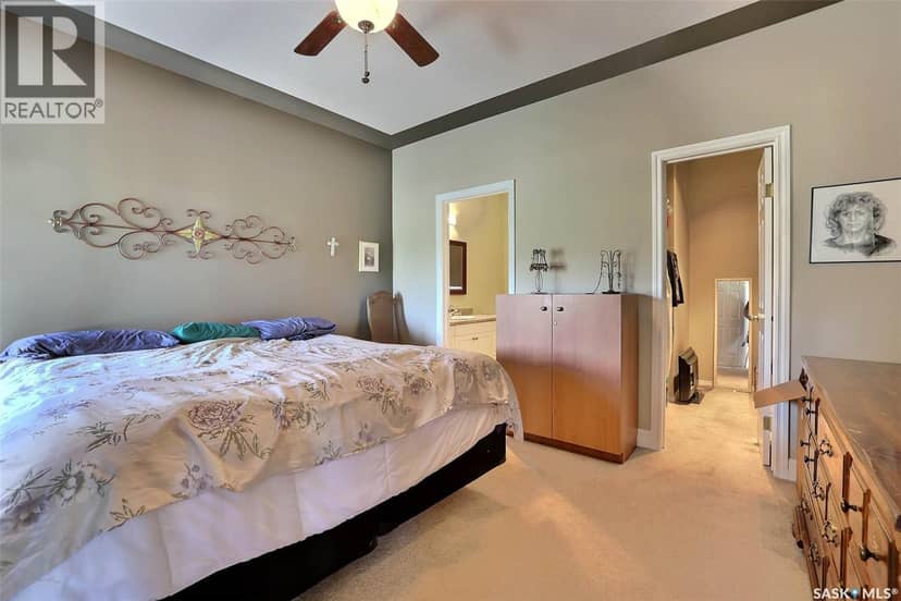 78 Woods CRESCENT — photo 14 of 40