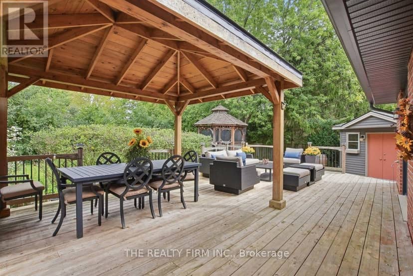 40 Leland Place — photo 35 of 40
