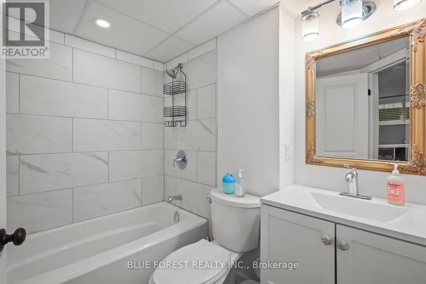 38 Stroud Crescent — photo 30 of 40