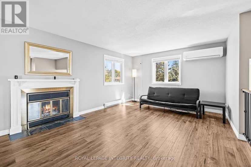 5 - 10 Castlegreen Private — photo 6 of 37