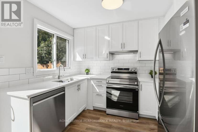 602 Brome Crescent — photo 12 of 32