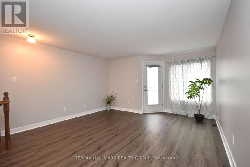 D - 4528 Innes Road — photo 14 of 31