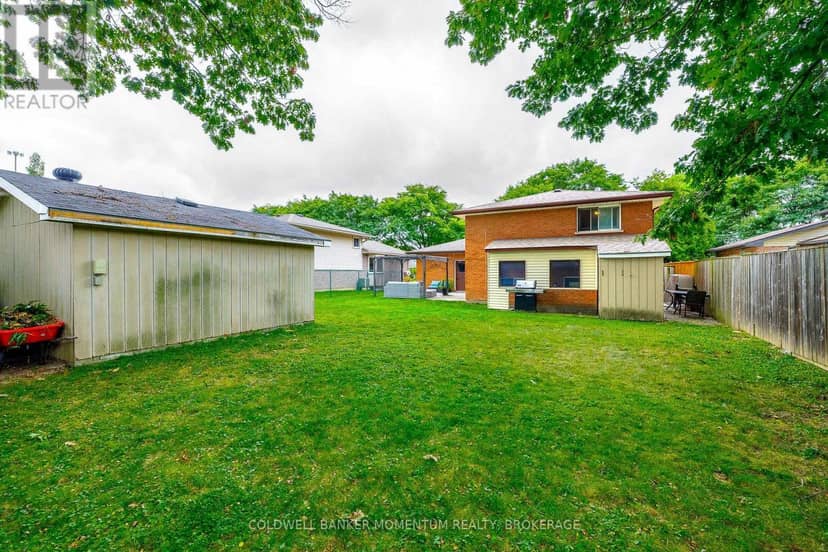 7439 Nasrullah Crescent — photo 28 of 38