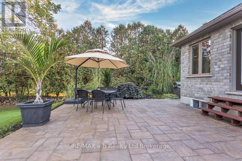 9442 Richmond Road — photo 37 of 40