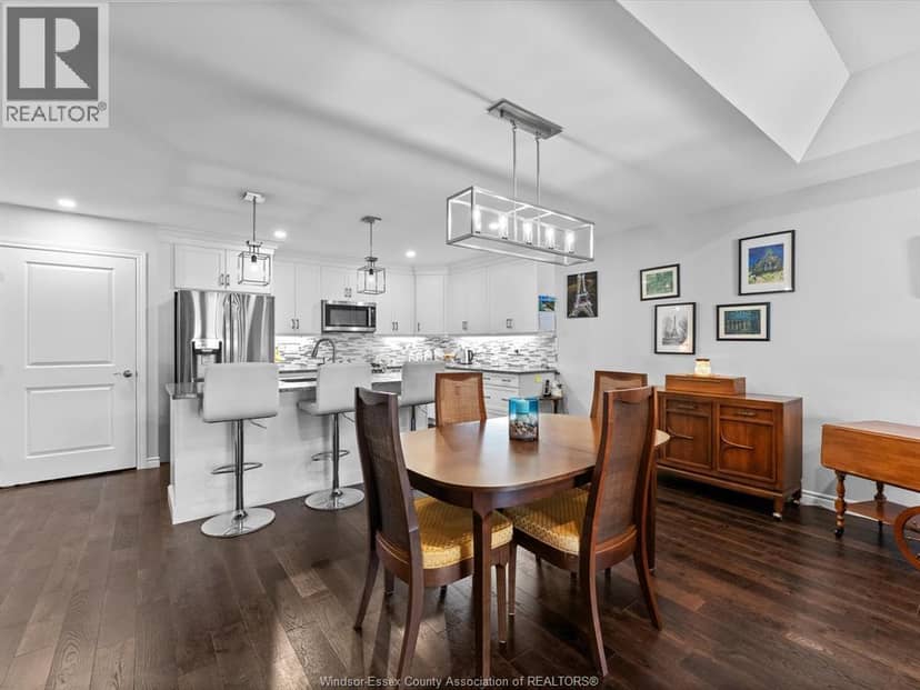 330 Ironside STREET — photo 14 of 40