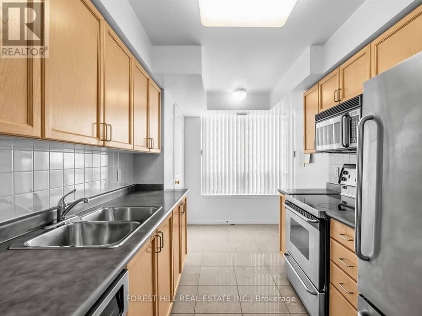 1206 - 8 Hillcrest Avenue — photo 15 of 30