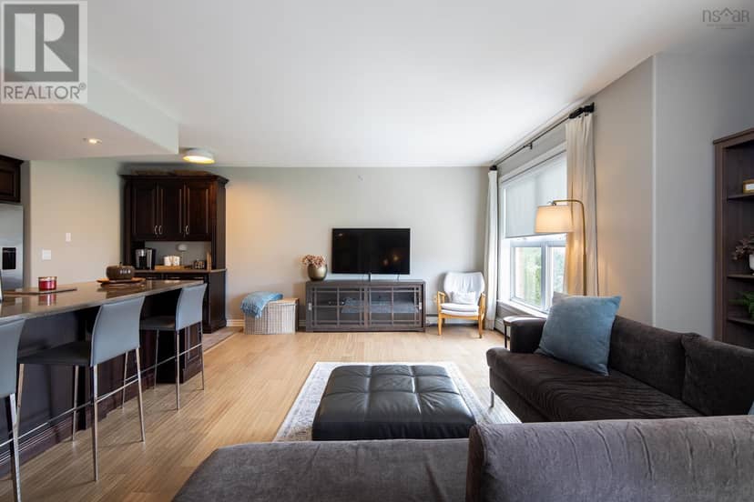 802 89 Waterfront Drive — photo 5 of 38