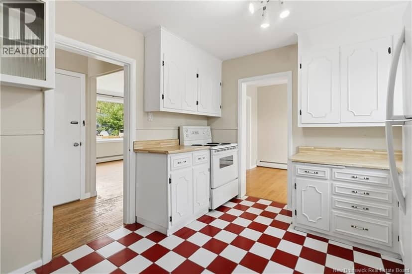 106 York Street — photo 8 of 28