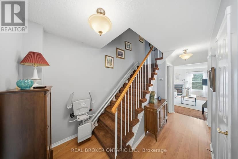 21 Adams Court, Uxbridge, photo 6