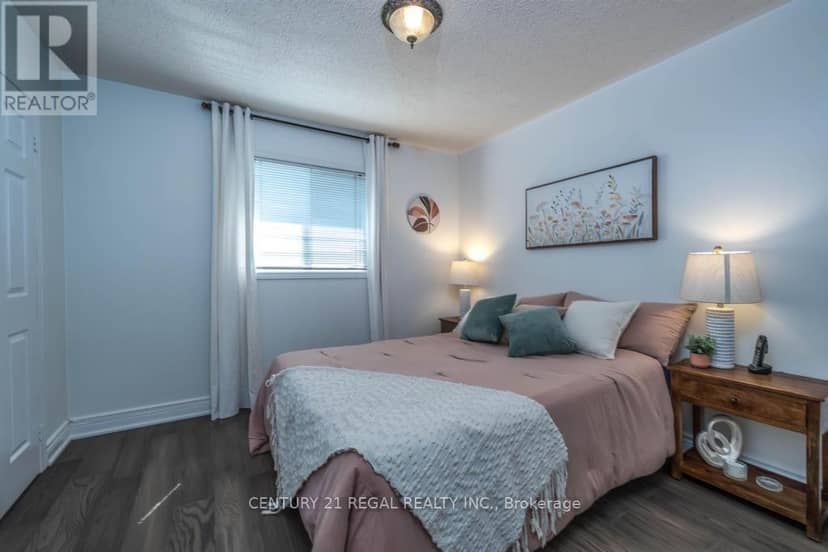 43 Waterton Crescent — photo 25 of 39