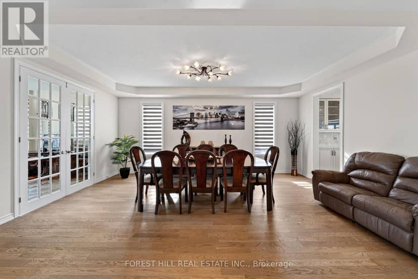 37 Rugman Crescent — photo 4 of 40