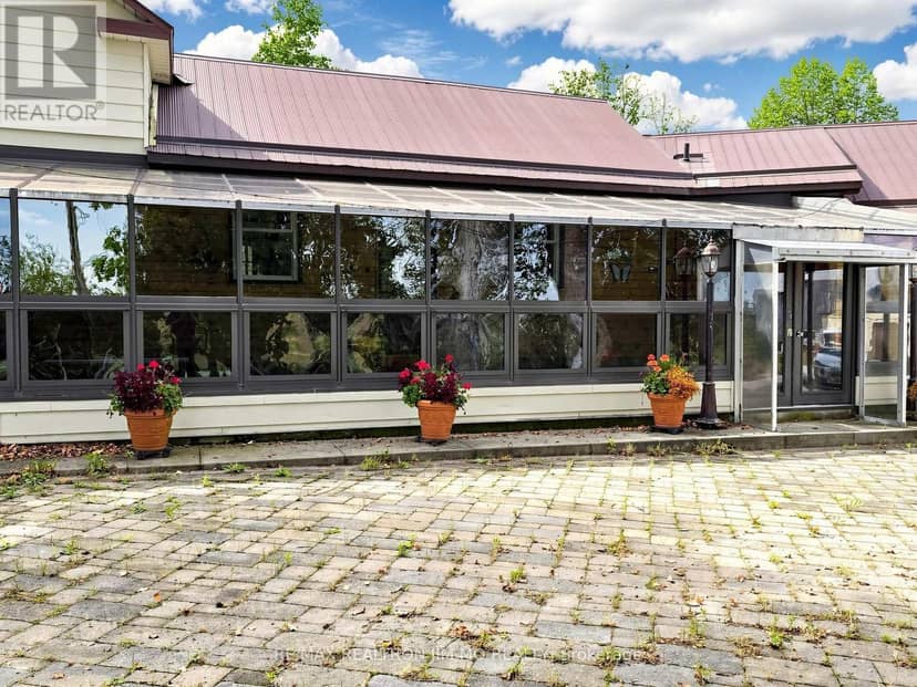 660 Fourth Line, Otonabee-South Monaghan, photo 6