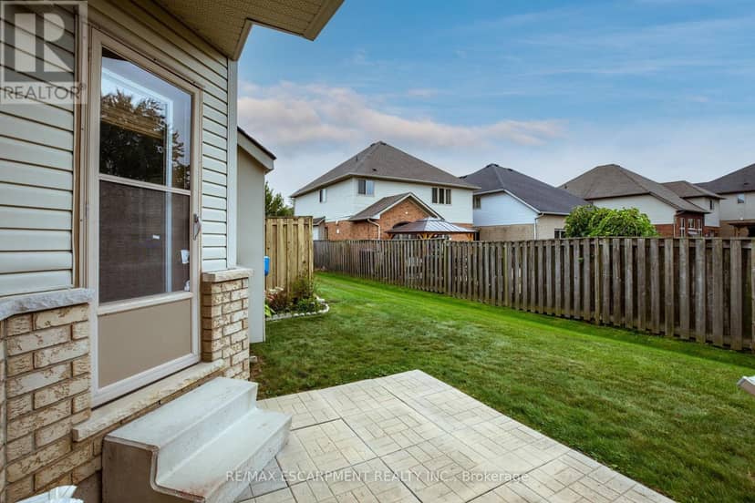 15 - 130 Southbrook Drive — photo 18 of 22