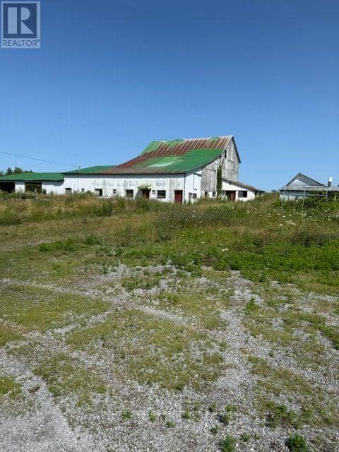 381 Squire Road, Stirling-Rawdon, photo 2