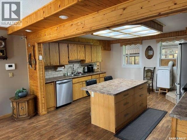928 Lakeshore Dr. — photo 2 of 38