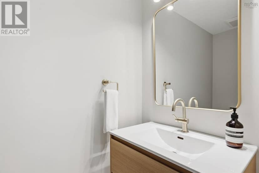 2131 Maitland Street — photo 12 of 31