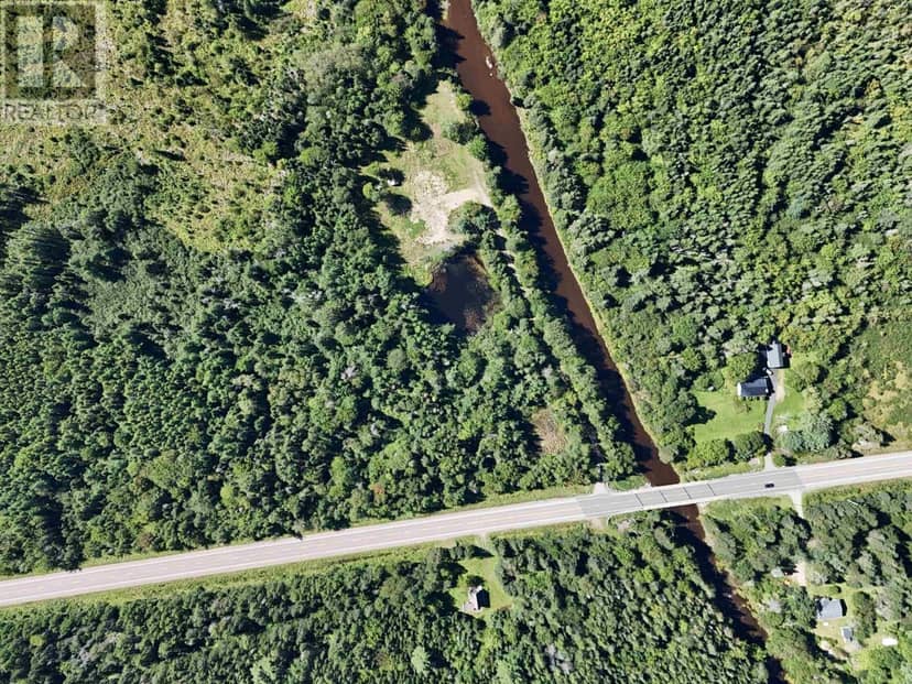3999 Highway105 — photo 13 of 20