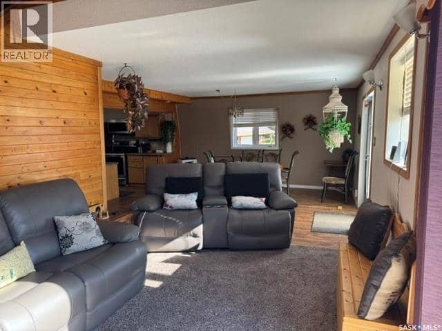 928 Lakeshore Dr. — photo 8 of 38