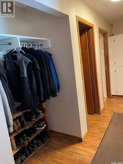 928 Lakeshore Dr. — photo 16 of 38