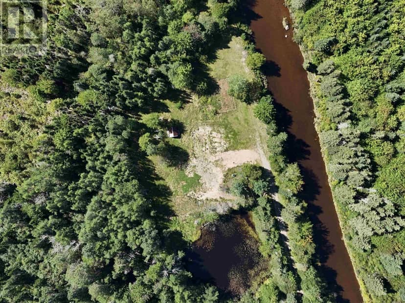 3999 Highway105 — photo 15 of 20