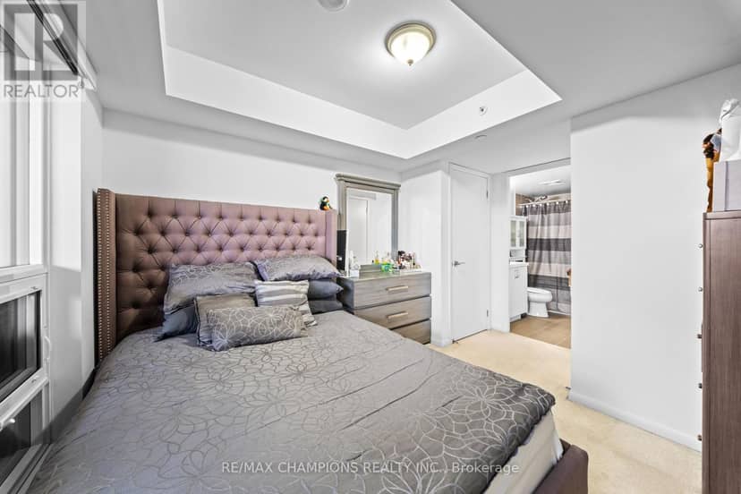 504 - 3091 Dufferin Street — photo 17 of 32