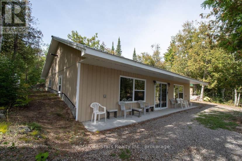 1330 County Rd 49, Kawartha Lakes, photo 2