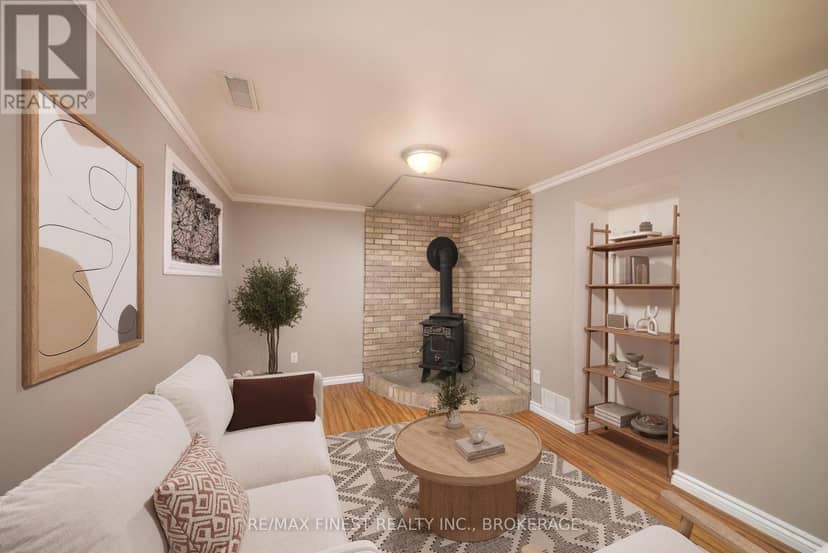 773 Clark Crescent — photo 27 of 40