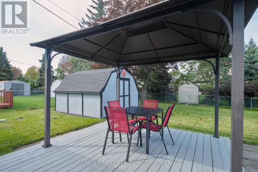 773 Clark Crescent — photo 39 of 40