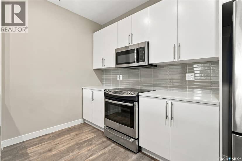 8 103 Willis CRESCENT — photo 16 of 40
