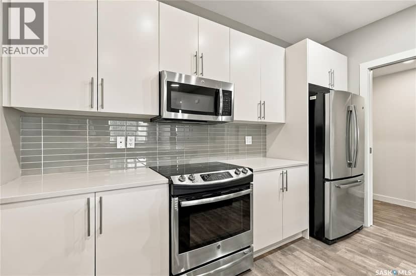 8 103 Willis CRESCENT — photo 20 of 40