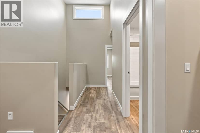 8 103 Willis CRESCENT — photo 27 of 40