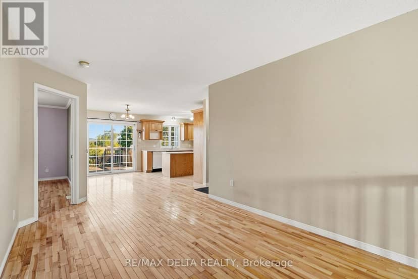 851 Nelson Street W — photo 7 of 34