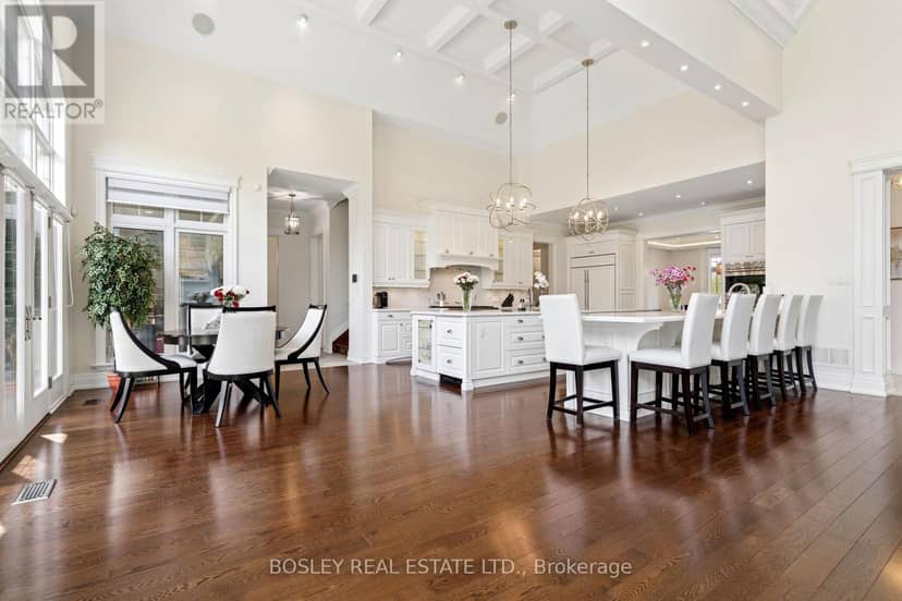 3325 Hollywood Court — photo 11 of 40