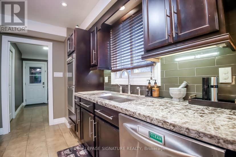 4 Upland Drive — photo 26 of 40