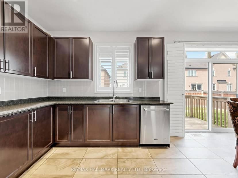 16 Mercury Avenue — photo 13 of 40