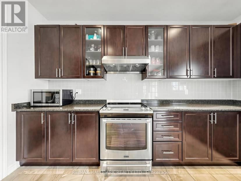 16 Mercury Avenue — photo 15 of 40