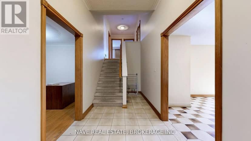9747 Bathurst Street, Richmond Hill, photo 4