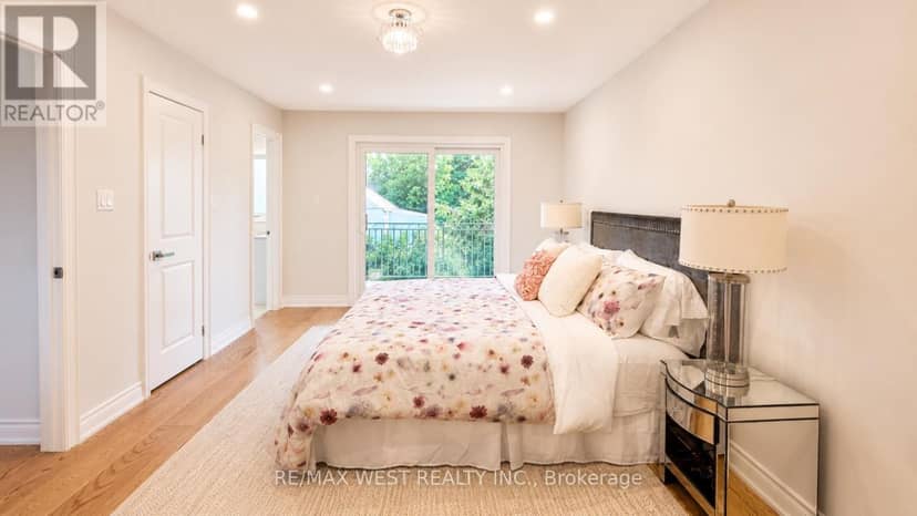 65 Foch Avenue — photo 10 of 28