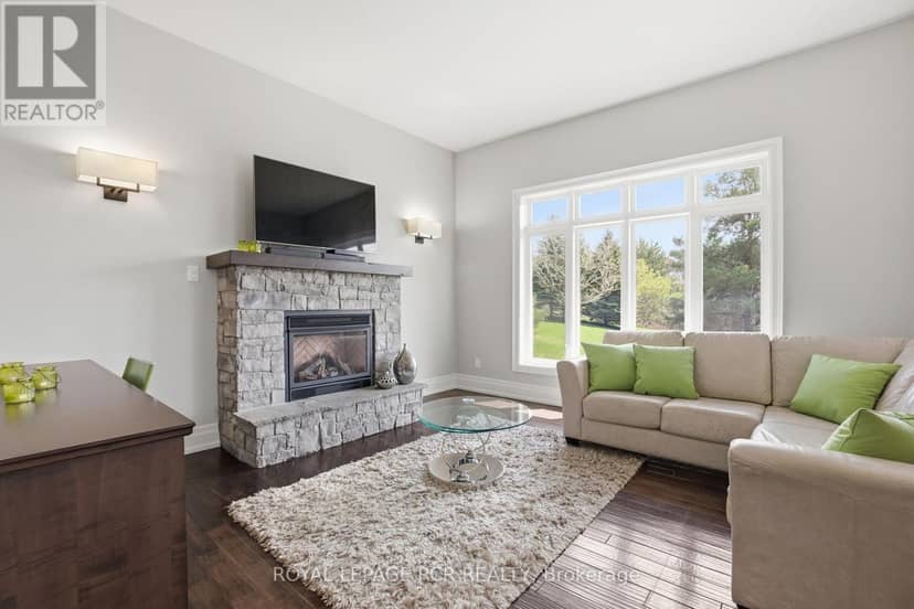 7 Proctor Avenue — photo 22 of 40