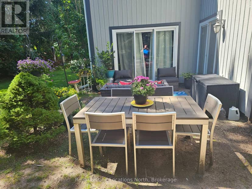 911 Cedar Pointe Court, Collingwood, photo 4