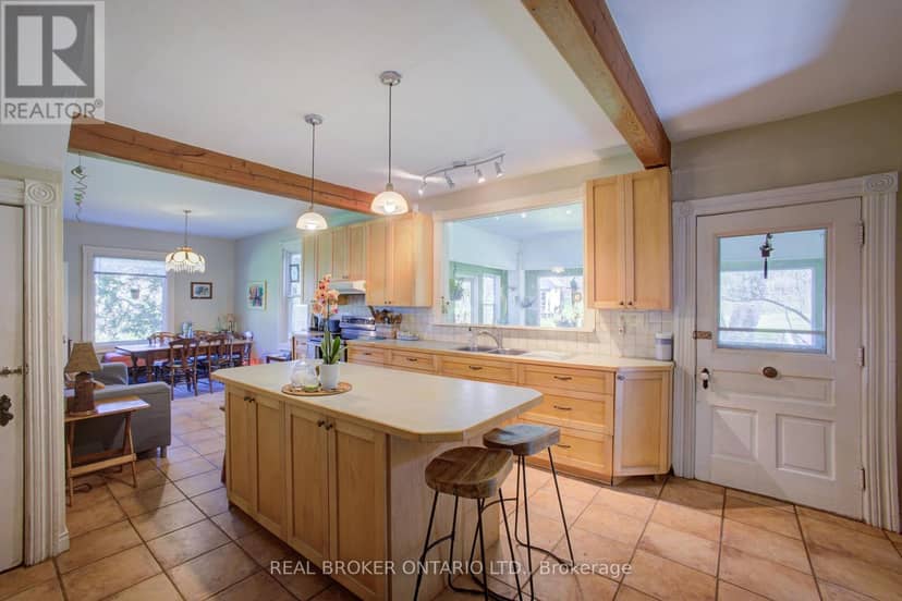 315119 Highway 6 Highway — photo 10 of 40