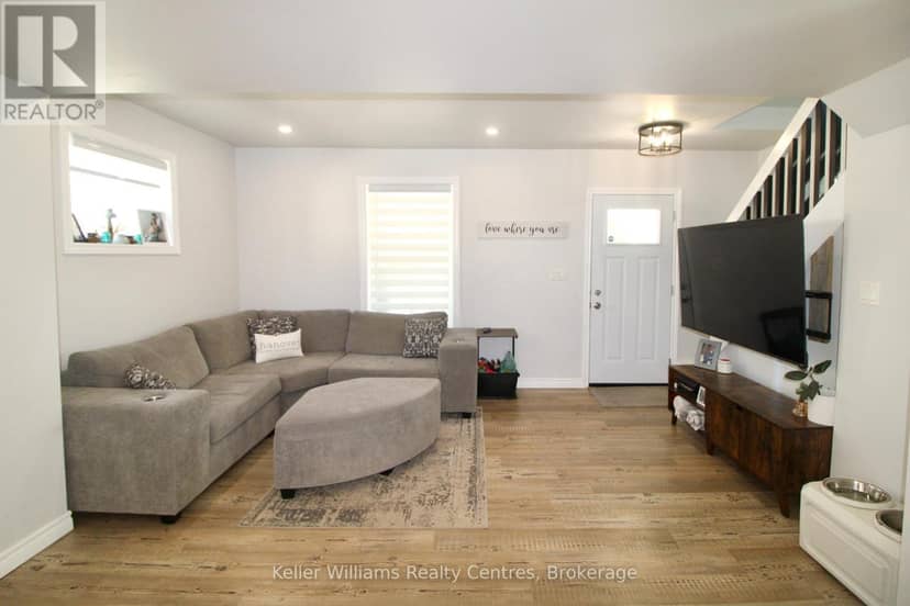 445 11th Street — photo 4 of 26