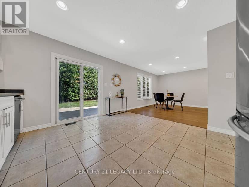 1686 Jubilee Drive — photo 14 of 36