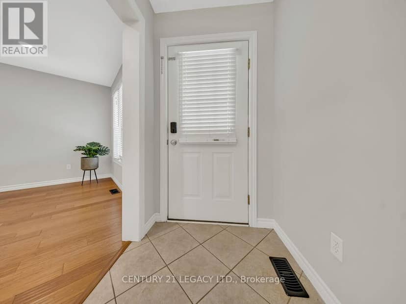 1686 Jubilee Drive — photo 5 of 36