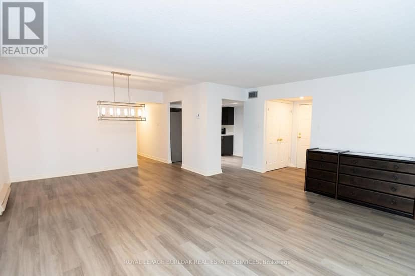 116 - 150 Wilson Street W — photo 14 of 40