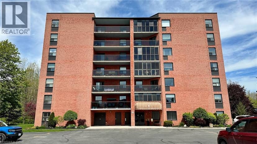 5 MILL POND Court Unit# 604, Simcoe