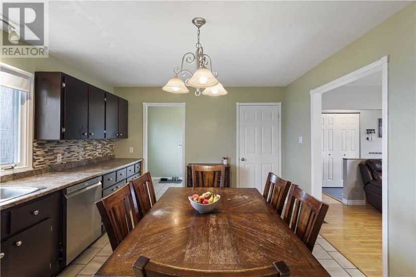 428 Wood Street — photo 17 of 40